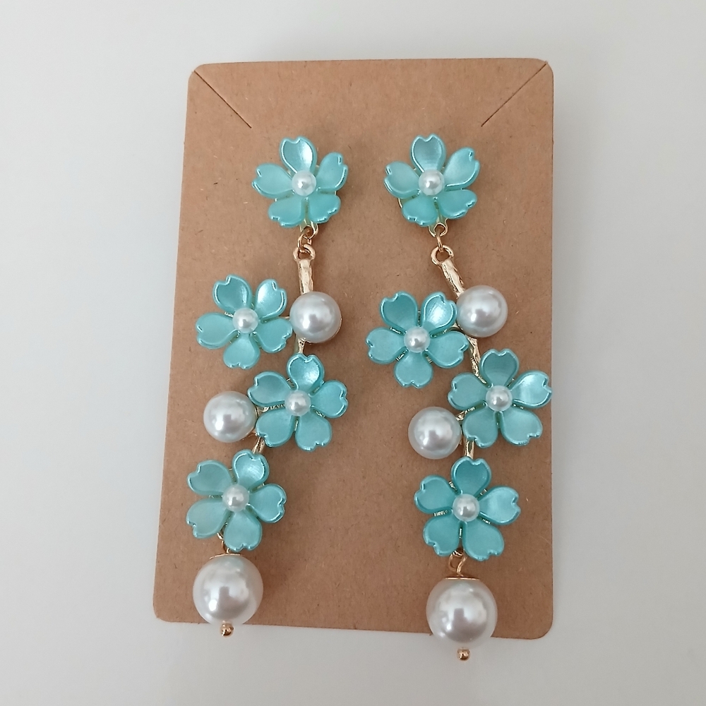 Fashion Jewelry Aqua Floral Pearl Earrings